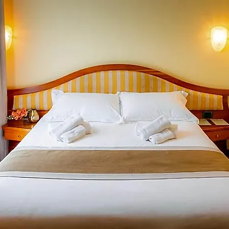 San Clemente Hotel 4*