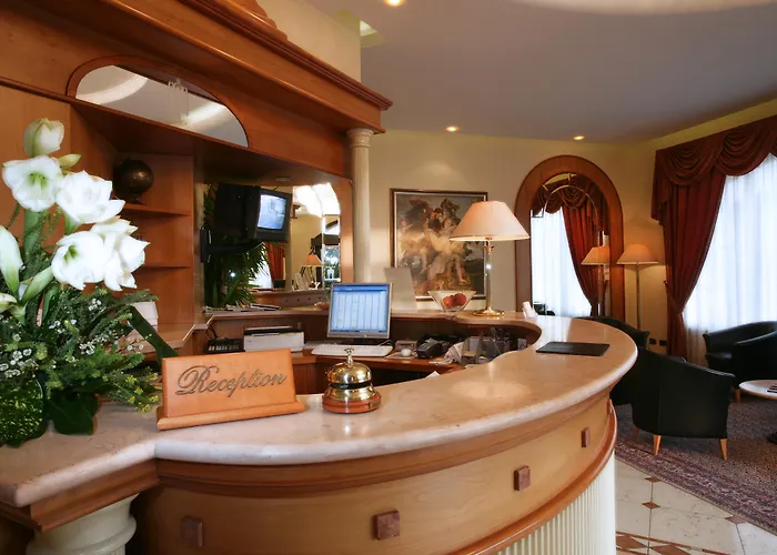 圣克莱门特酒店 圣阿兹吉罗迪奥