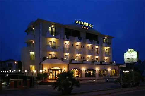 圣克莱门特酒店 4* 圣阿兹吉罗迪奥